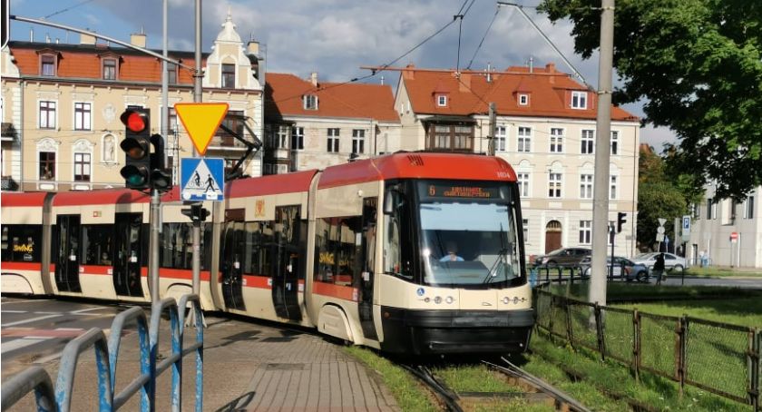 Kończą się wakacje. Jak zmienią się rozkłady jazdy ZTM? - Zdjęcie główne