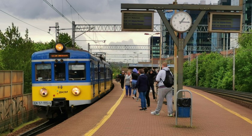 Stare, ale jare. SKM najpunktualniejsze w Polsce - Zdjęcie główne