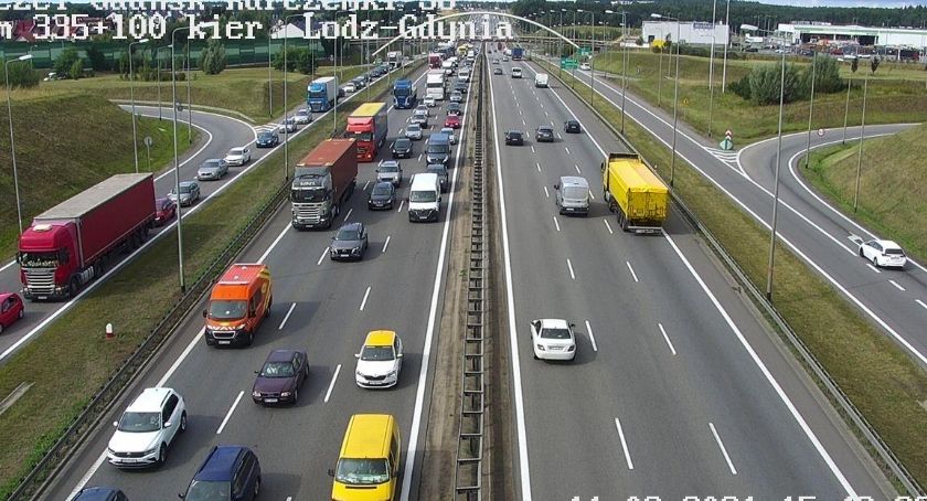 Raport drogowy 11.08: Wypadek na obwodnicy, opóźnienia na liniach tramwajowych - Zdjęcie główne