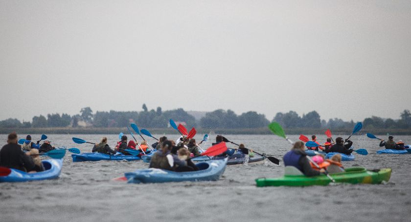 Pomysł na weekend. Kajakowy piknik na Wyspie Sobieszewskiej.  - Zdjęcie główne