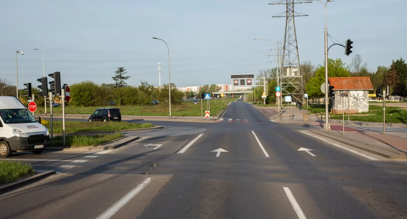 Radykalna zmiana na skrzyżowaniu Armii Krajowej i Havla. Czy to koniec korków? - Zdjęcie główne