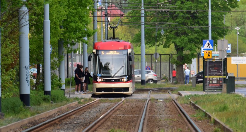 Komunikacją miejską za darmo? W czwartek tak! - Zdjęcie główne