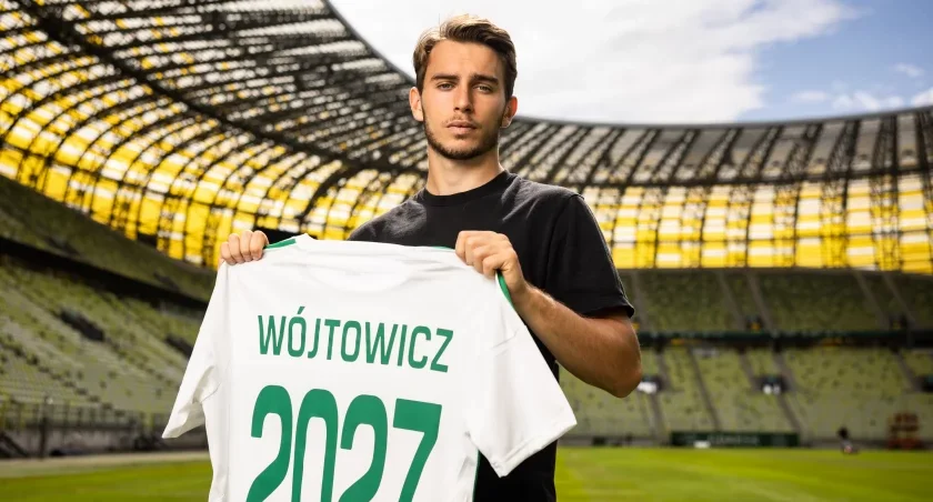 Lechia szuka wzmocnień. Młody talent dołącza do klubu - Zdjęcie główne