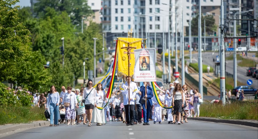 Boże Ciało. W Gdańsku zaplanowano kilkanaście procesji. Sprawdź trasy i utrudnienia! - Zdjęcie główne