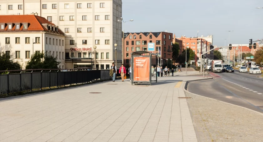 Śródmieście. Podwale Przedmiejskie nieco się zazieleni - Zdjęcie główne