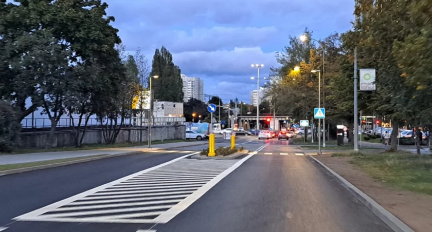 Remont ulicy po gdańsku. Zapomnieli o autobusach? Teraz jest zbyt wąsko - Zdjęcie główne