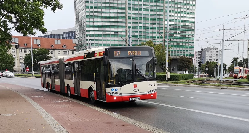 ZTM wprowadza drobne zmiany w rozkładach linii autobusowych - Zdjęcie główne