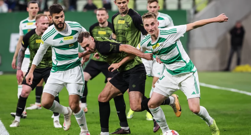 Lechia Gdańsk na fali: rozgromienie Resovii potwierdza aspiracje - Zdjęcie główne