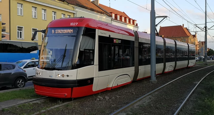 Wielkie ładunki przejadą przez Gdańsk. Utrudnienia na liniach ZTM - Zdjęcie główne