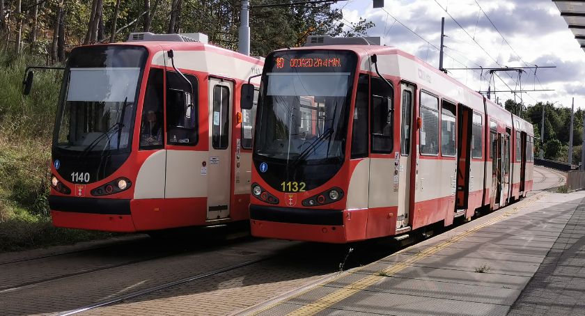 W niedziele handlowe tramwaje pojadą rzadko. Będzie tłok w pojazdach? - Zdjęcie główne