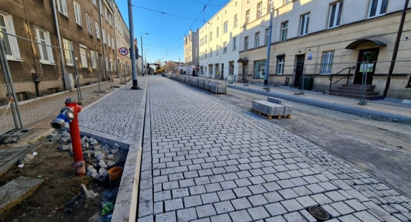 Nowy Port nadal rozkopany. Kiedy zakończy się spóźniony remont? - Zdjęcie główne