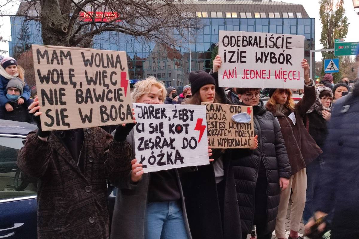 Protest po śmierci Izy