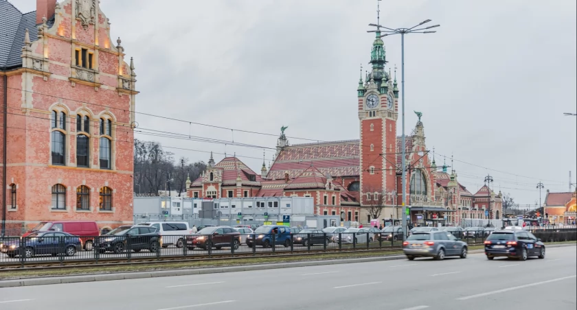 Budowa przejścia naziemnego przy dworcu Gdańsk Główny ruszy w tym roku? - Zdjęcie główne