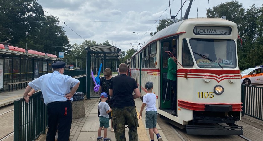 Poważna awaria zabytkowego tramwaju. Naprawa będzie trudna - Zdjęcie główne