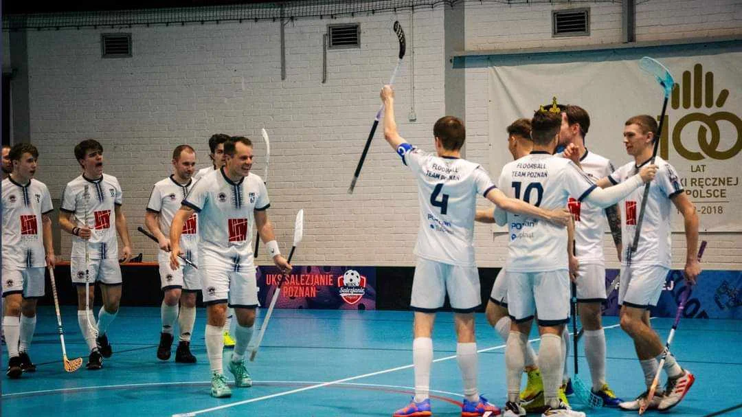 Trzecie zwycięstwo w sezonie Floorball Team Poznań. Podium po pierwszej rundzie rozgrywek - Zdjęcie główne