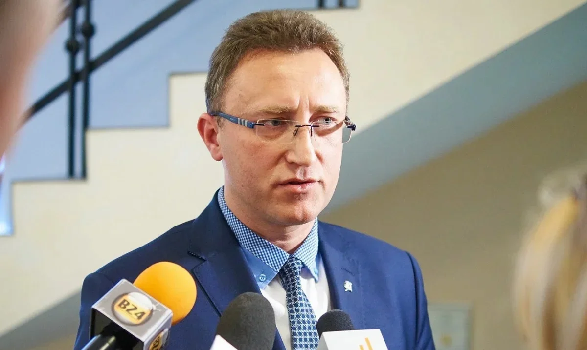 Odwołany rektor Akademii Piotrkowskiej wydał oświadczenie. "Decyzje brutalnie naruszają prawo" - Zdjęcie główne
