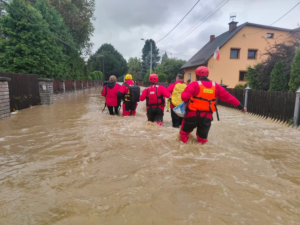 WOPR z Piotrkowa pomaga na południu Polski. Walczą ze skutkami powodzi - Zdjęcie główne