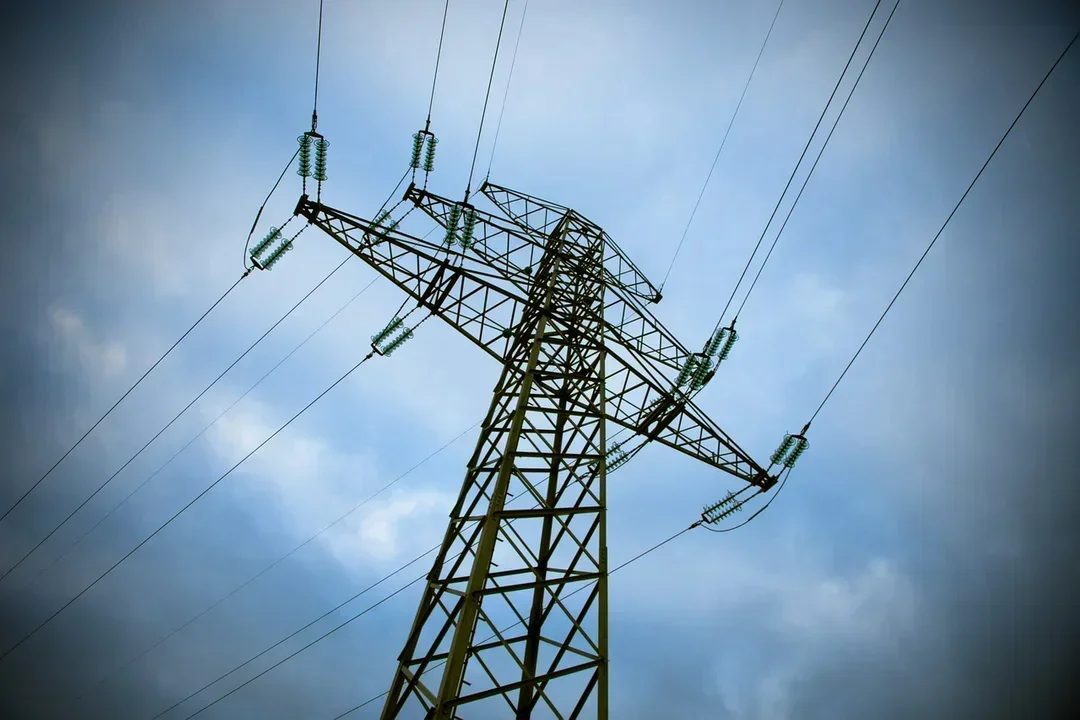 Brak  prądu w Piotrkowie i regionie. PGE ostrzega  mieszkańców - Zdjęcie główne