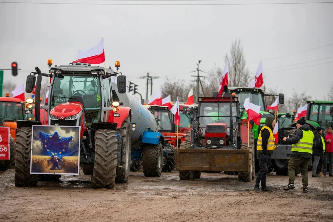 Rolnicy wyjadą dziś na drogi. Autostrada A1 zostanie zablokowana! - Zdjęcie główne