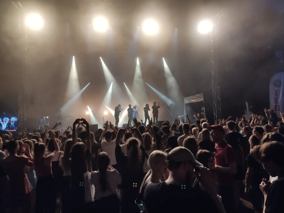 Koncert legendy rocka w powiecie piotrkowskim. Sprawdź, kto stanie na scenie - Zdjęcie główne