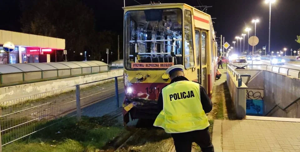 Wypadek tramwajów w Łodzi. Policja wyjaśnia okoliczności zdarzenia - Zdjęcie główne
