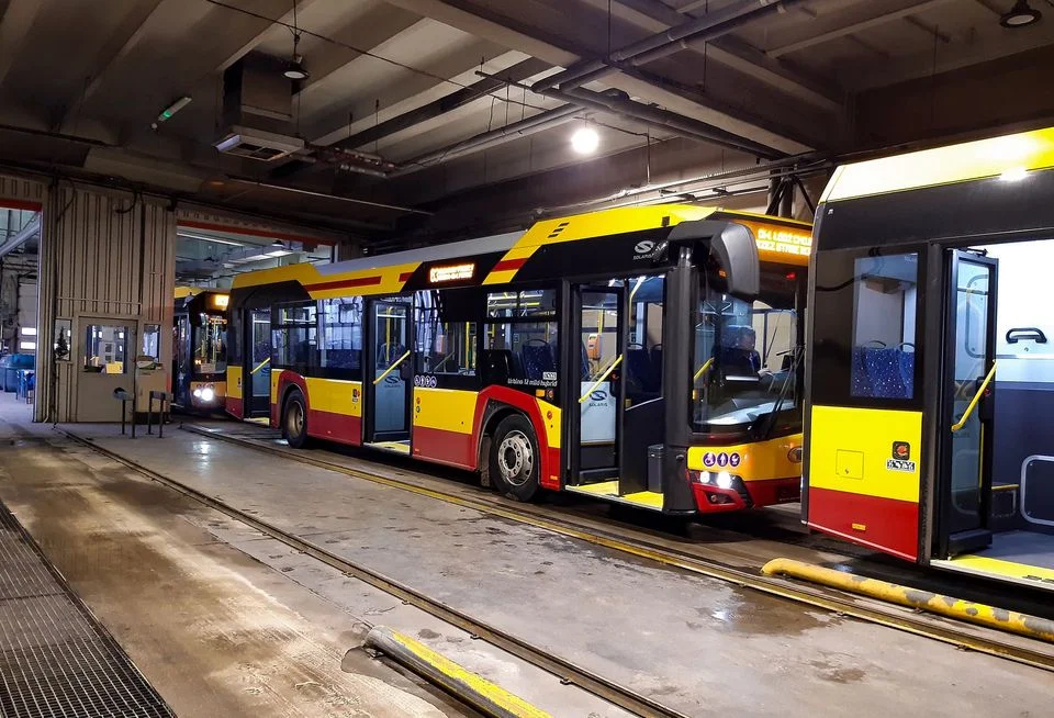 W Łodzi już tylko autobusy niskopodłogowe. MPK Łódź chwali się nowymi ekologicznymi pojazdami [zdjęcia] - Zdjęcie główne