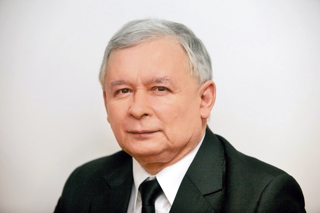 Nastawiamy się na najczarniejszy scenariusz i pod niego przygotowujemy opiekę zdrowotną - mówi Jarosław Kaczyński - Zdjęcie główne