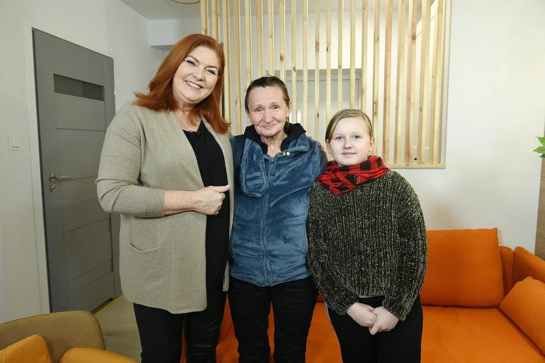 Bałuty: Nie żyje Anna Malinowska. Wraz z wnuczką wzięły udział w programie "Nasz nowy dom" - Zdjęcie główne