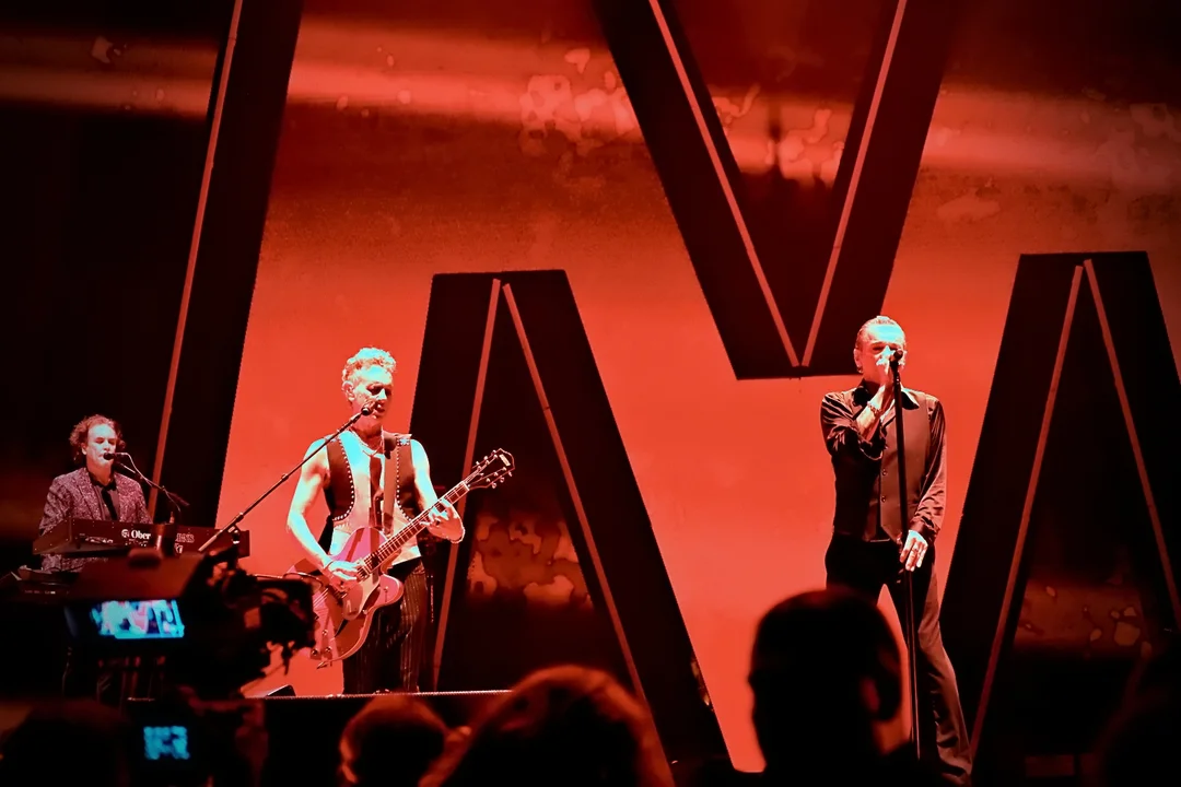 Tysiące fanów Depeche Mode zjechało do Łodzi. Ich koncerty to od lat czysta energia [ZDJĘCIA] - Zdjęcie główne
