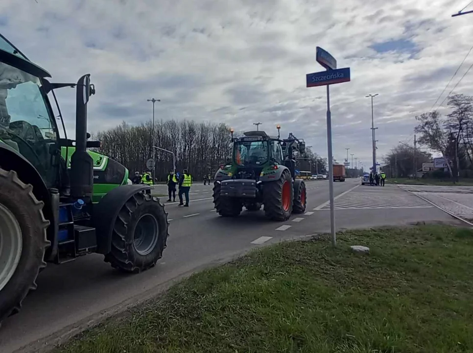 W piątek rolnicy będą  blokować Łódź. Traktory w pięciu miejscach - Zdjęcie główne