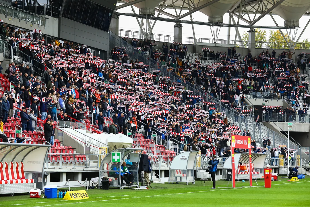 ŁKS Łódź dziękuje i obiecuje. Kibice nie obejrzą ostatniego domowego meczu z trybun Stadionu Króla - Zdjęcie główne