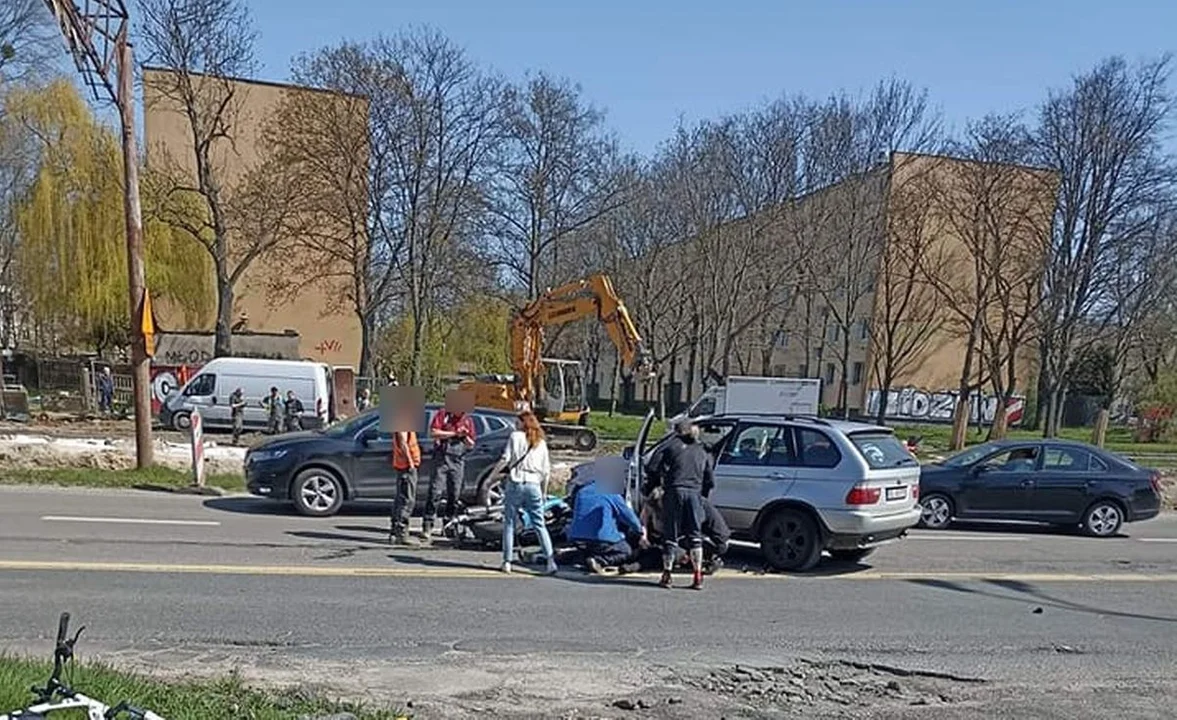 Wypadek na Śmigłego Rydza w Łodzi. Trwa reanimacja motocyklisty - Zdjęcie główne