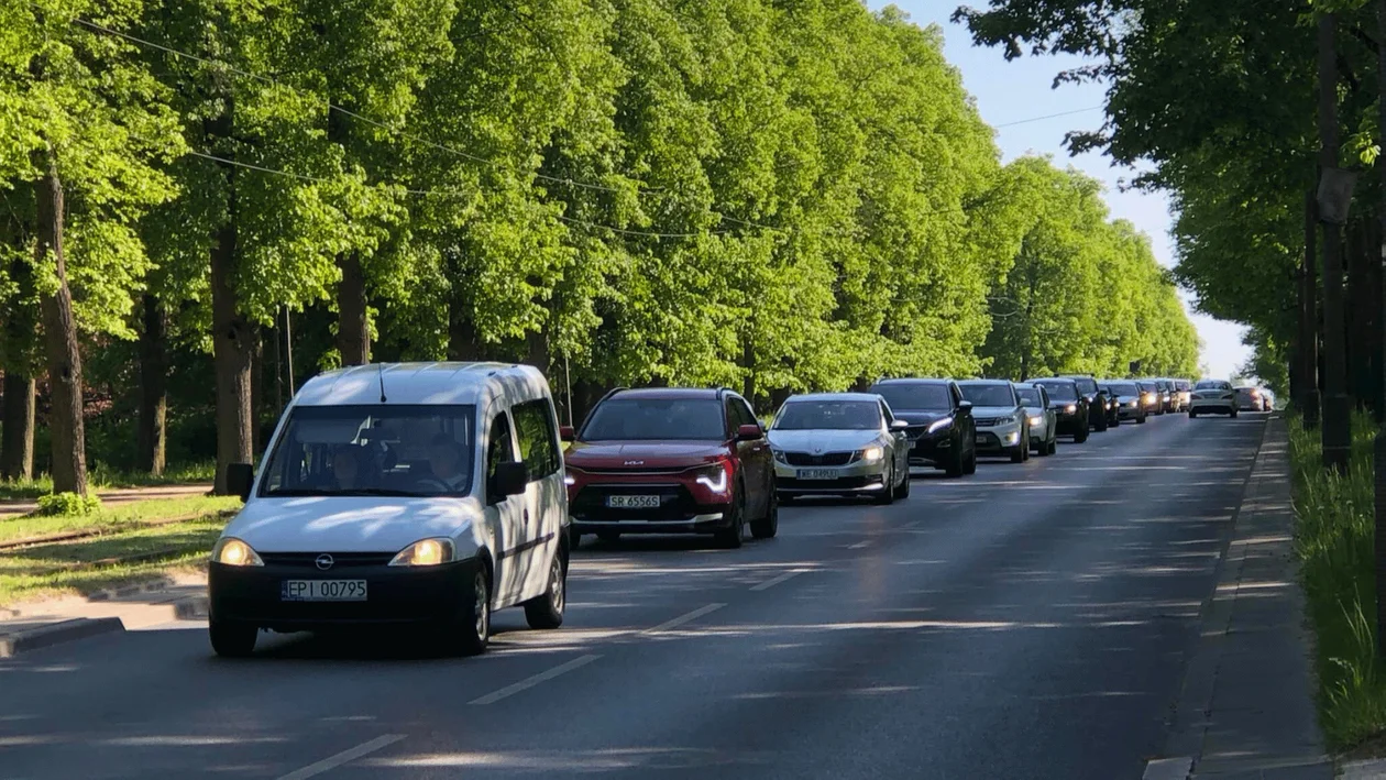 Utrudnienia na Polesiu i Retkini. Orientarium skierowało do kierowców ważną informację. MPK zmienia trasy - Zdjęcie główne