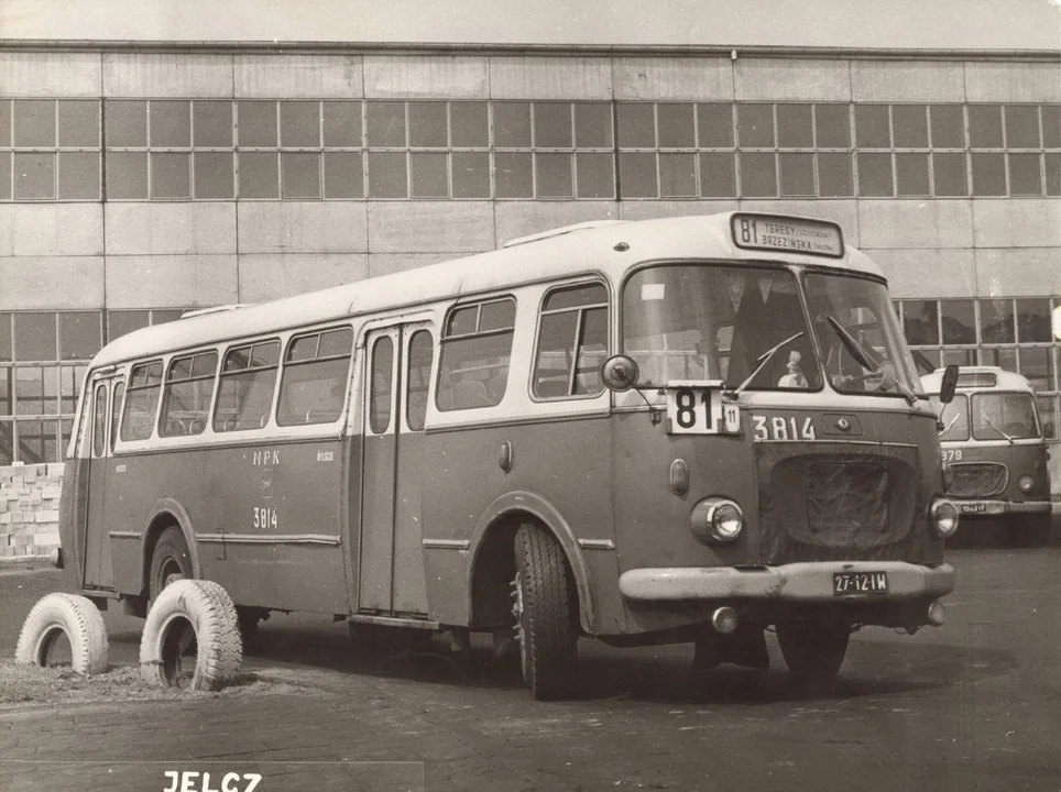 W MPK Łódź zakończyła się era Jelczy. Do szkoły jeździliście „ogórkiem” czy „odkurzaczem”? [zdjęcia] - Zdjęcie główne