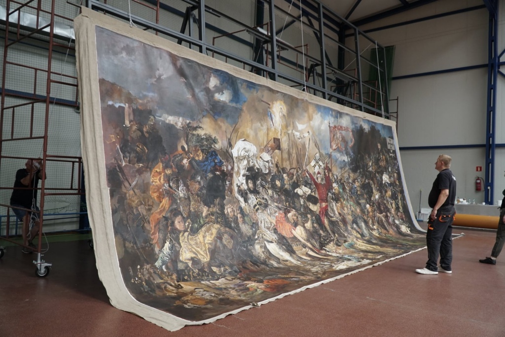 Student łódzkiej ASP namalował replikę „Bitwy pod Grunwaldem” Jana Matejki. Prace trwały od 2015 roku! [zdjęcia]  - Zdjęcie główne