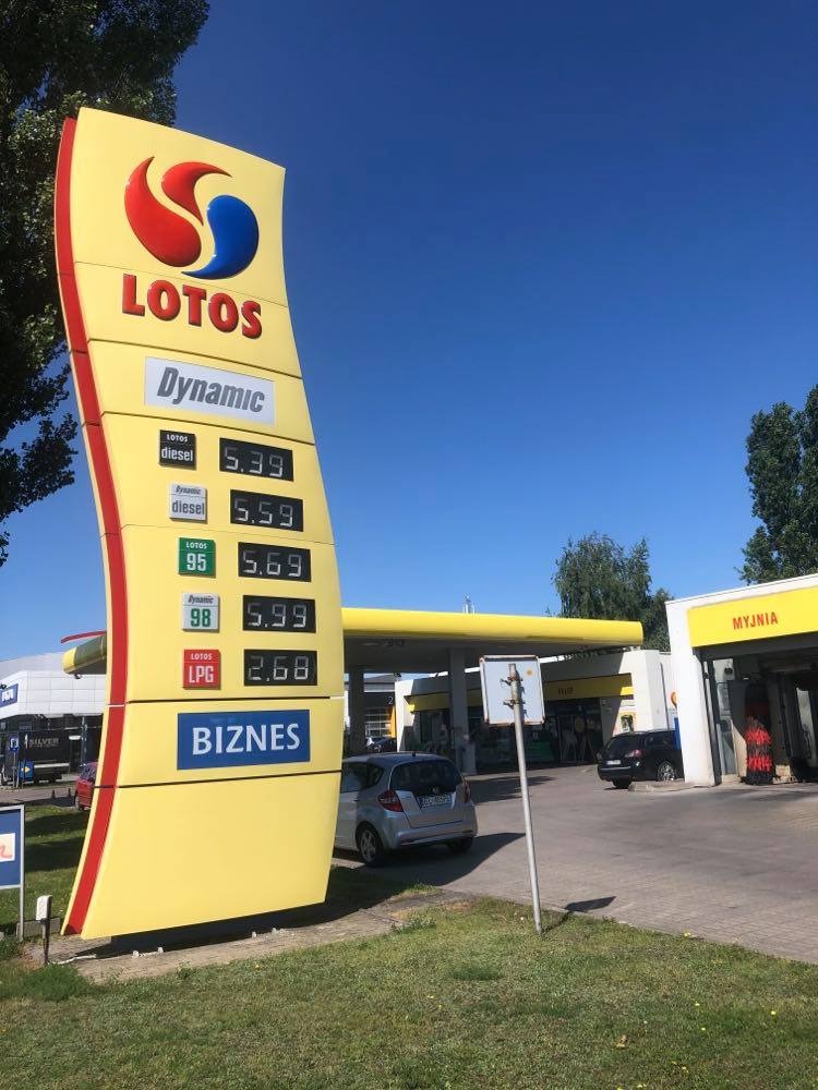 Ceny paliw Łódź. Sprawdź, za ile zatankujesz swój samochód [CENY – 9.08] - Zdjęcie główne