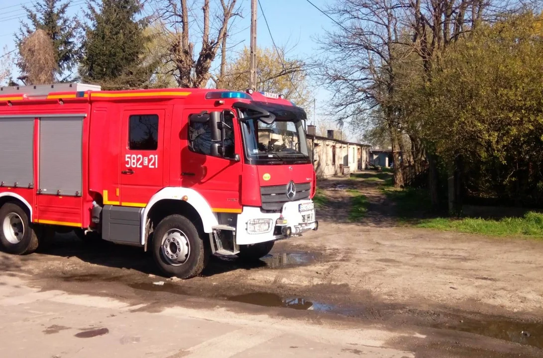 W pożarze w Ozorkowie zginął 65-latek, w wypadku w Wieluniu - motocyklista - Zdjęcie główne