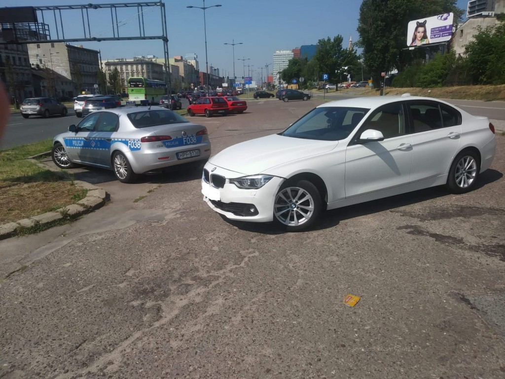 Gnał białym BMW przez centrum Łodzi, grozi mu kilka lat więzienia [ZDJĘCIA] - Zdjęcie główne