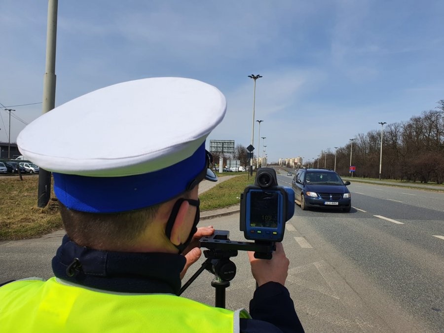 Długi majowy weekend na drogach: Śmiertelny wypadek w Łódzkiem. Policyjne statystyki przerażają - Zdjęcie główne