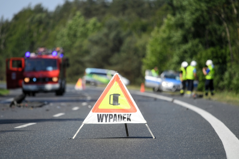 Wypadek Łódź. Pijani kierowcy to plaga na drogach. Alimenty dla poszkodowanych lub konfiskata samochodu? Propozycje zaostrzenia kar - Zdjęcie główne