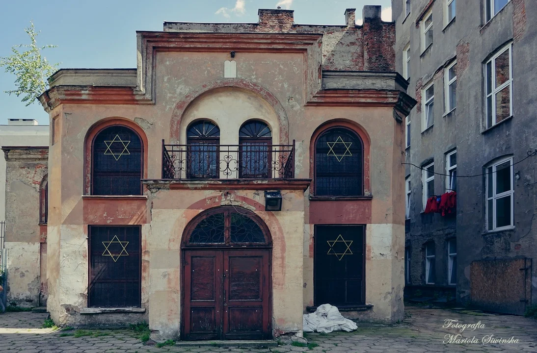 Synagoga Reicherów w Łodzi grozi zawaleniem. Łódzkie instytucje walczą o remont - Zdjęcie główne