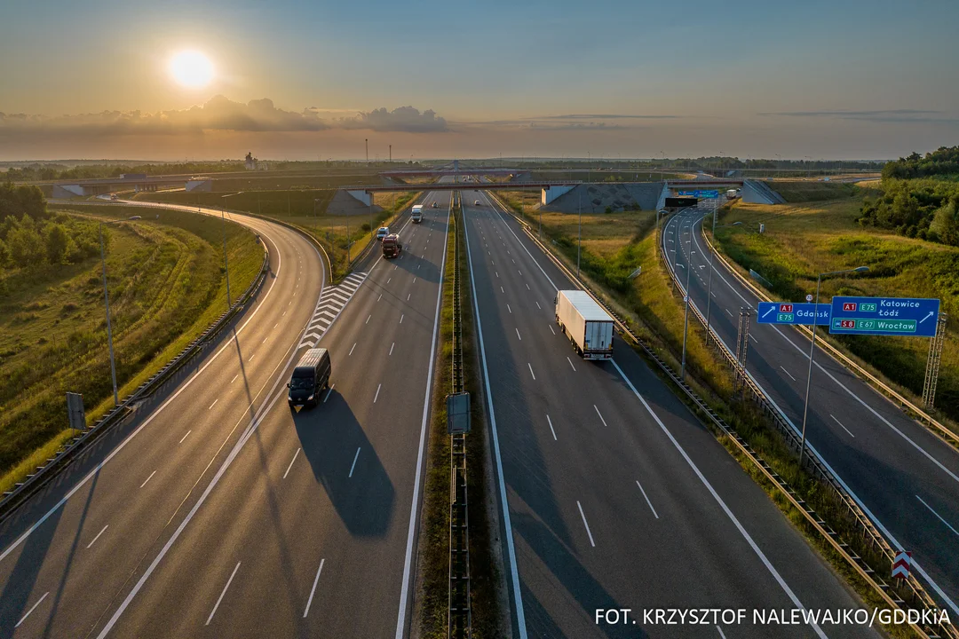 Inwestycje drogowe w Łódzkiem: obwodnice, drogi ekspresowe i szersza autostrada. Gdzie powstaną? - Zdjęcie główne