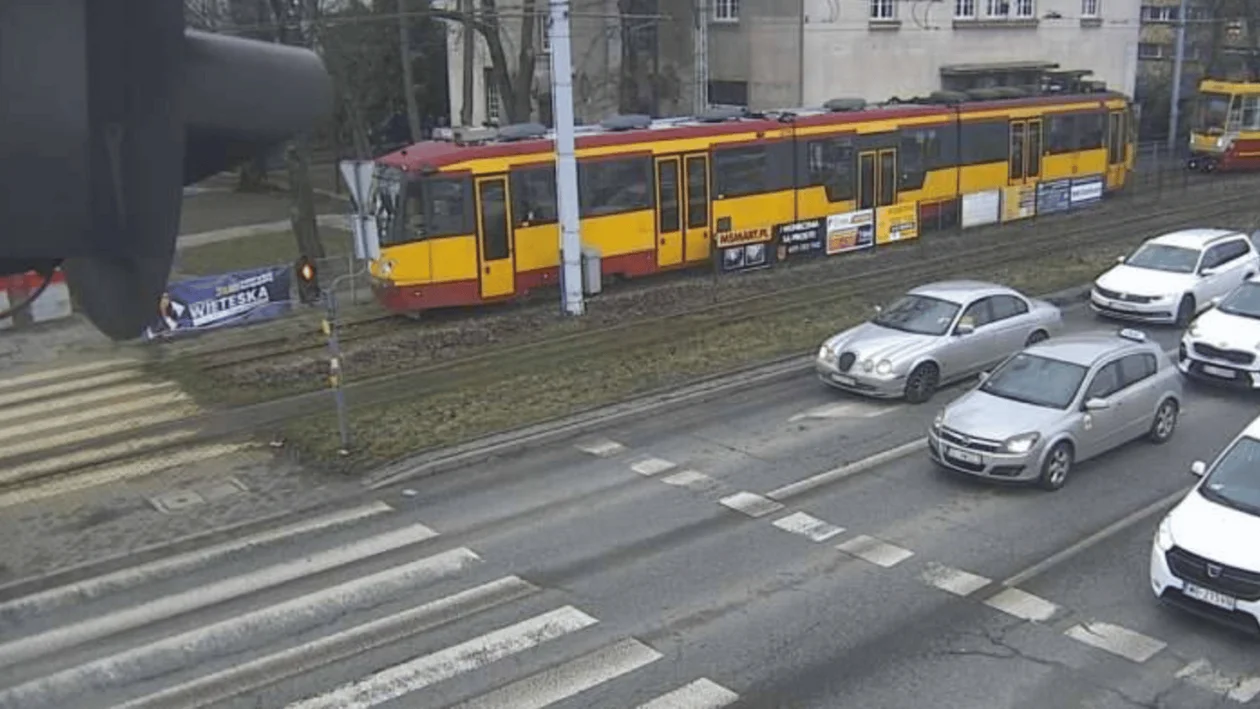 Zatrzymanie ruchu tramwajów MPK Łódź na Bałutach. Uruchomiono komunikację zastępczą - Zdjęcie główne