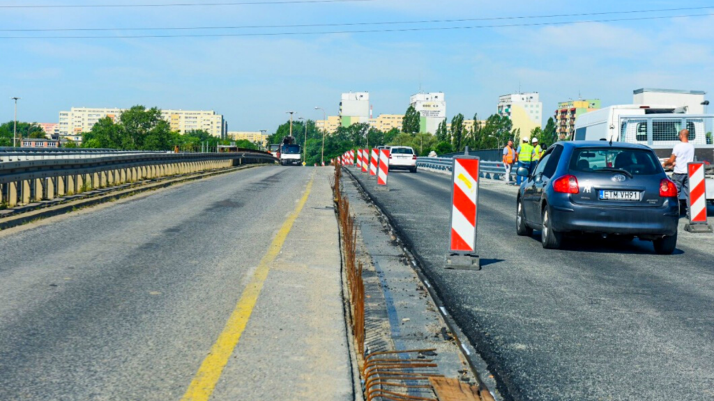 Półmetek remontu wiaduktów na Dąbrowskiego. W kolejnym etapie rozebrane zostaną wiadukty na Przybyszewskiego - Zdjęcie główne