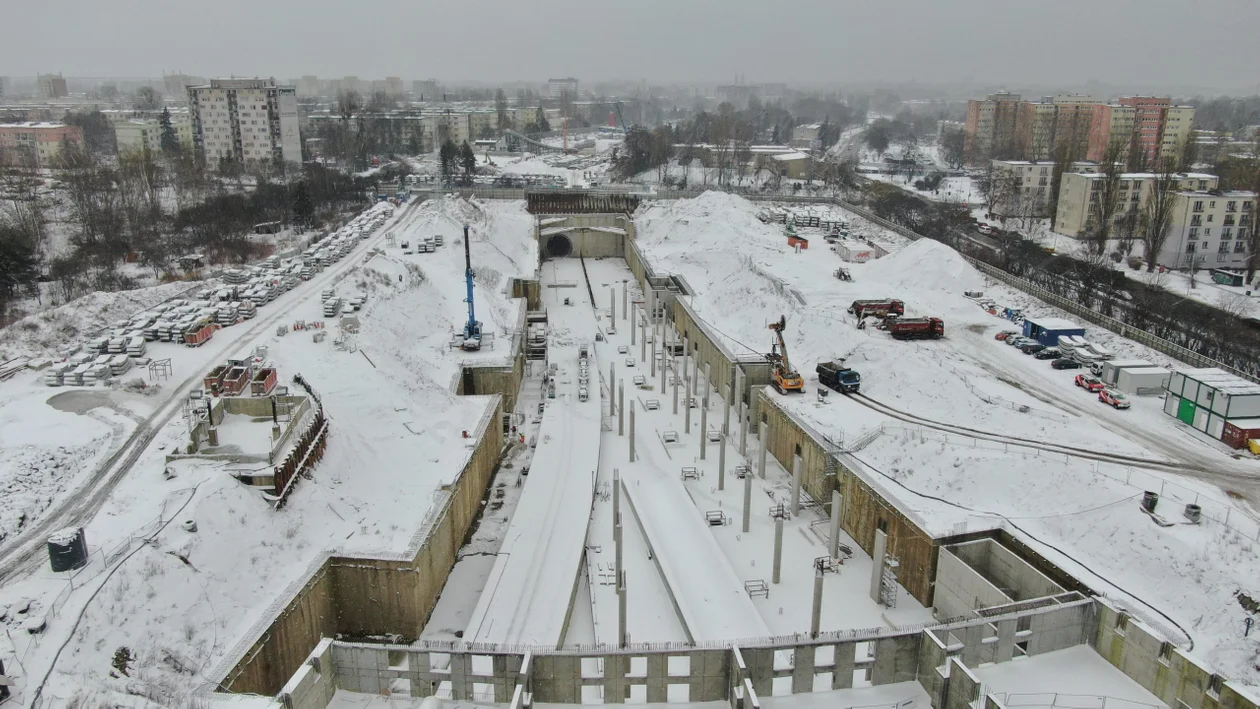 Ogłoszono nowy termin ukończenia budowy tunelu kolejowego pod Łodzią. Złożono ważny wniosek [ZDJĘCIA] - Zdjęcie główne