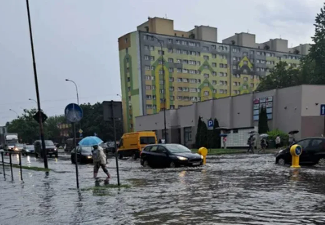 Łódzkie na trasie "Polskiej alei tornad". W tych miastach możemy się spodziewać armagedonu! - Zdjęcie główne