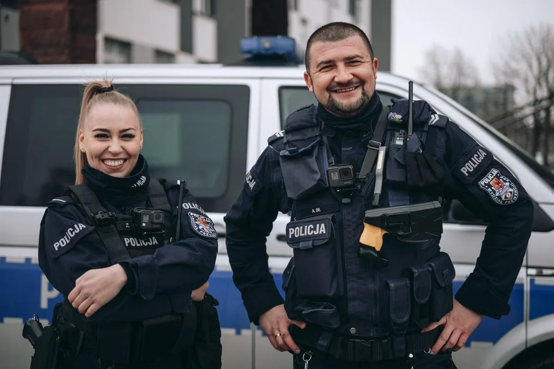 Policyjna para z Łódzkiego na ekranie! To pierwszy dokumentalny serial o polskiej policji [zdjęcia]  - Zdjęcie główne