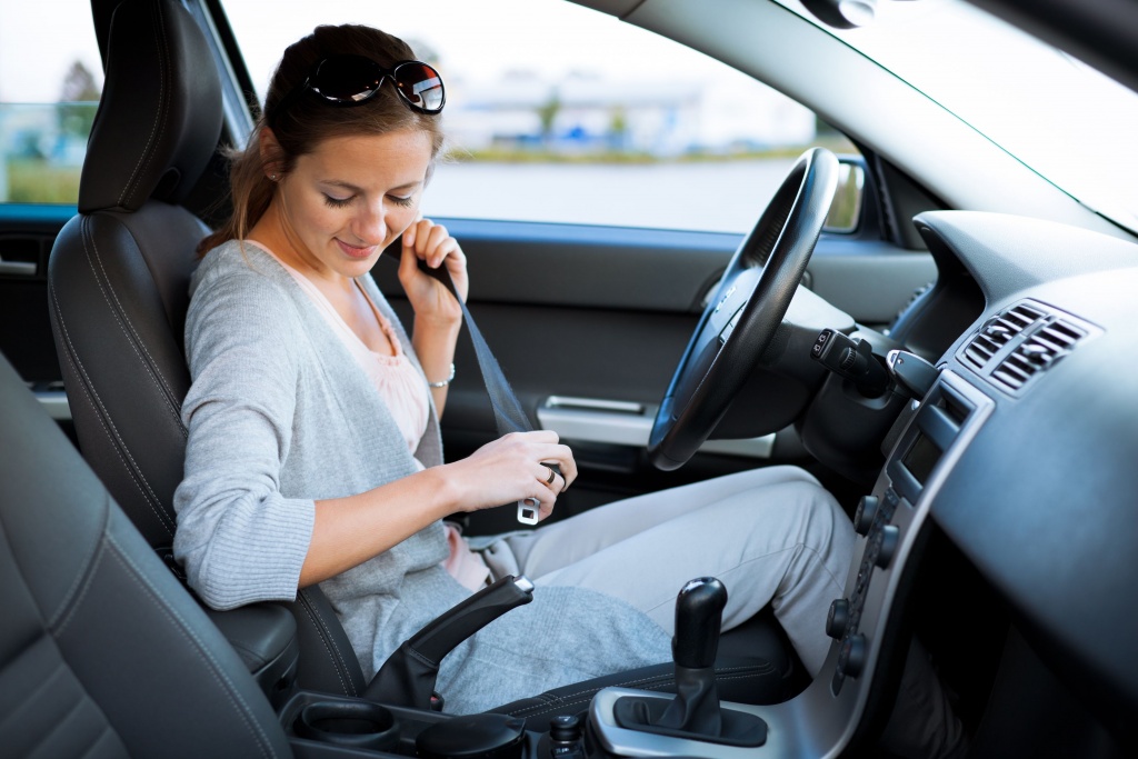 Bezpieczna pozycja za kierownicą – jak duże ma znaczenie w razie wypadku? - Zdjęcie główne