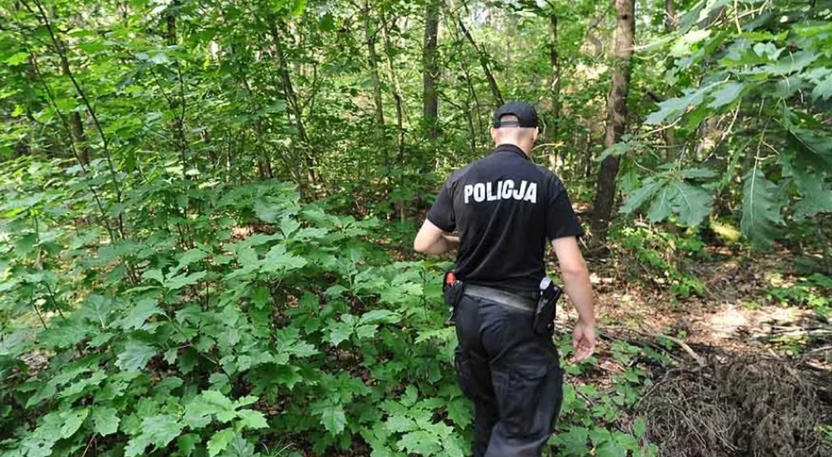 Pięć psów tropiących i policjanci ściągani z urlopów. Akcja poszukiwawcza na ogromną skalę. Zaginął 40-latek - Zdjęcie główne