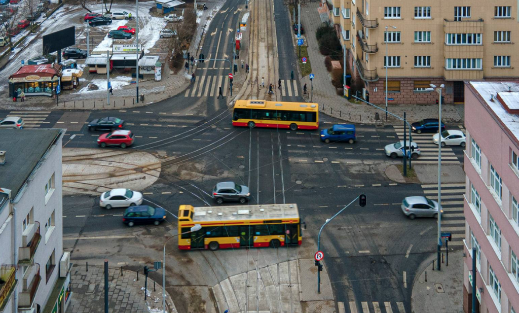 Kluczowe skrzyżowanie w centrum Łodzi otwarte! Takiego remontu dawno nie było [zdjęcia] - Zdjęcie główne